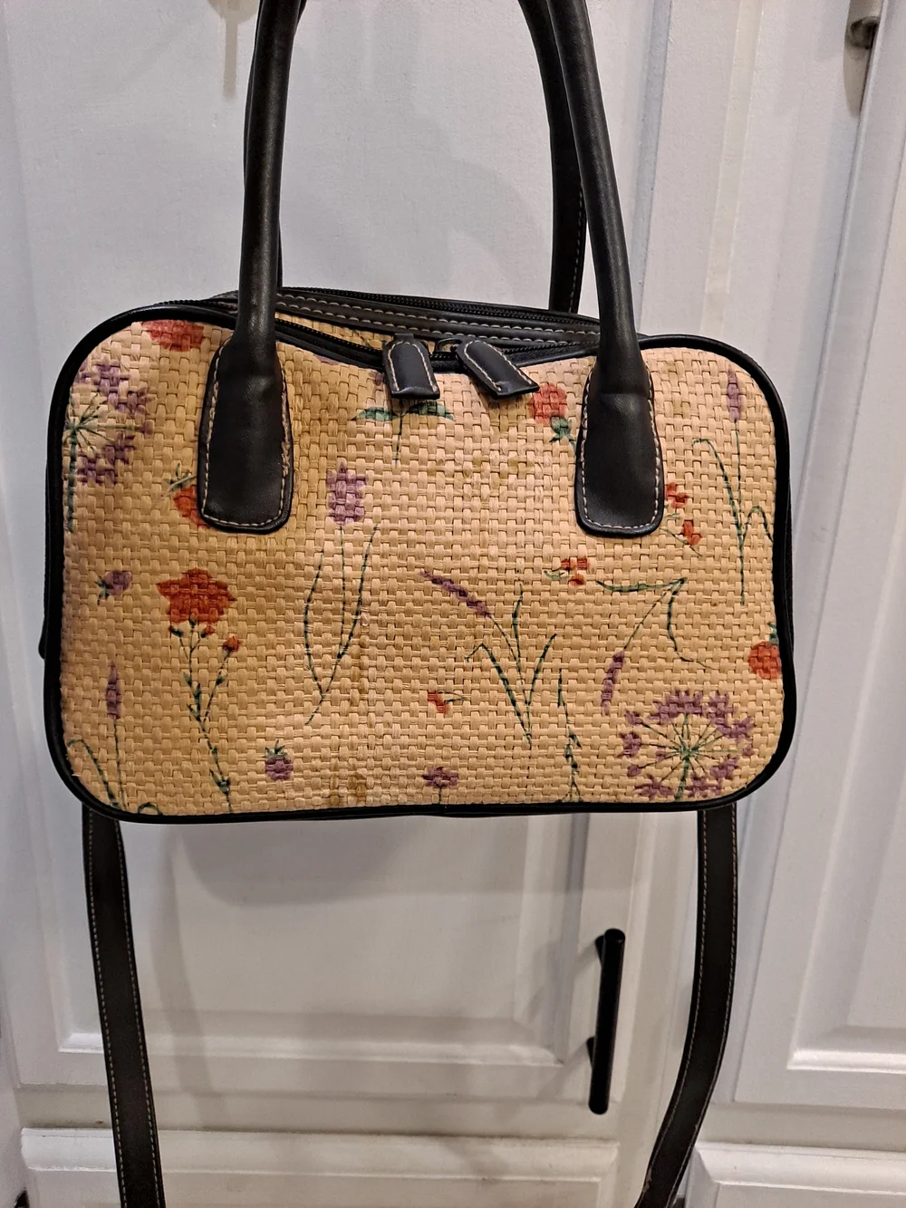 Stone Mountain Vintage Y2k Handpainted Floral Woven Straw Dome Satchel